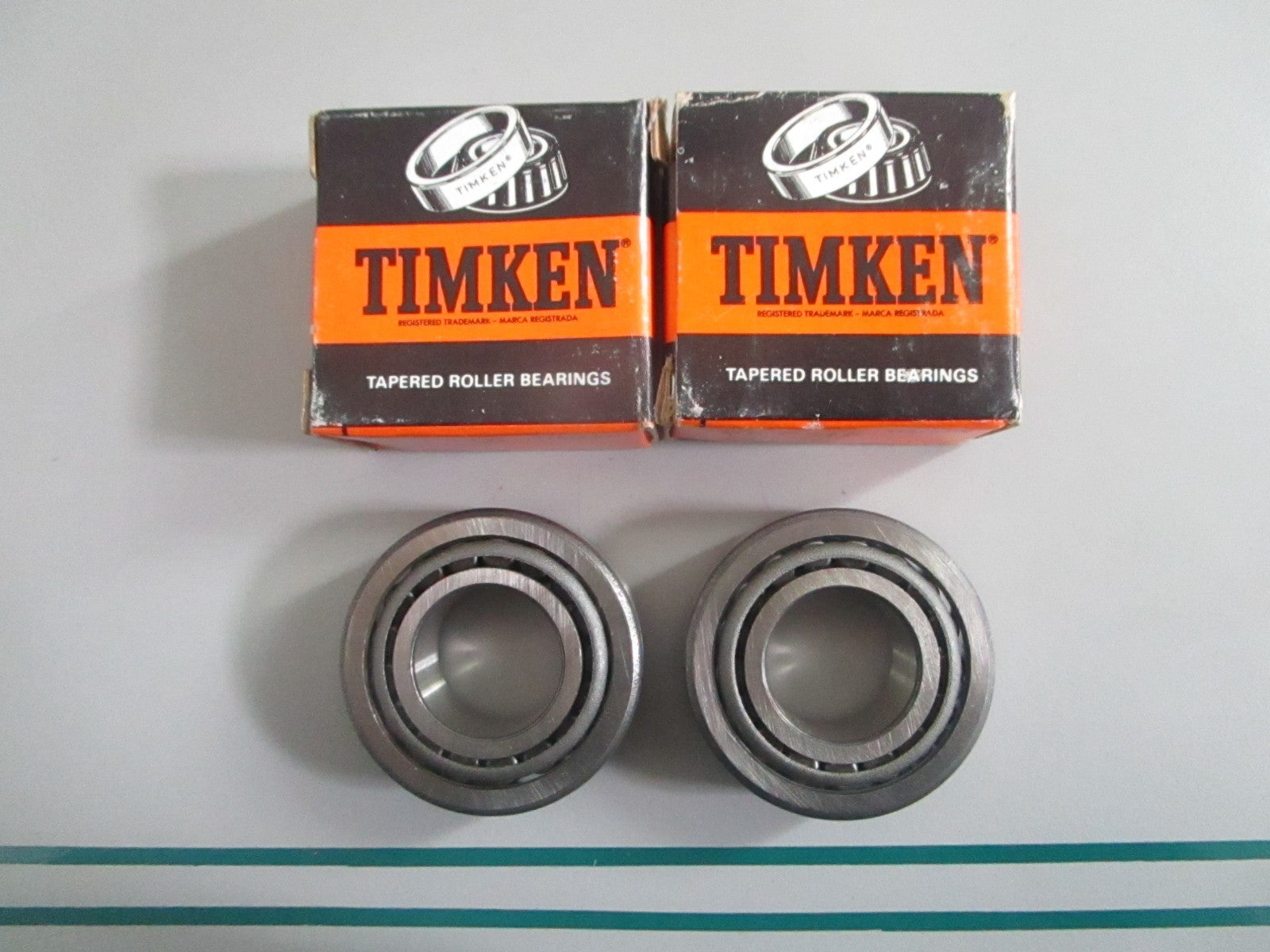 NEW OEM (LOT OF 2) LM12749 LM12711 Timken Set #16 Roller Bearing 0820