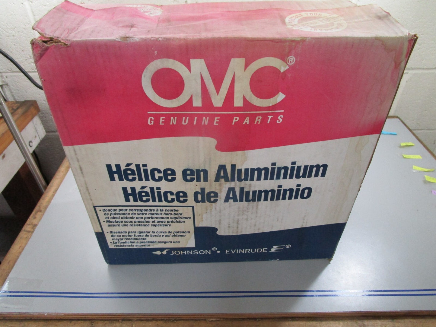 *NEW OEM* 0820 OMC Johnson Evinrude 12¾×23 Propeller 390895 0390895