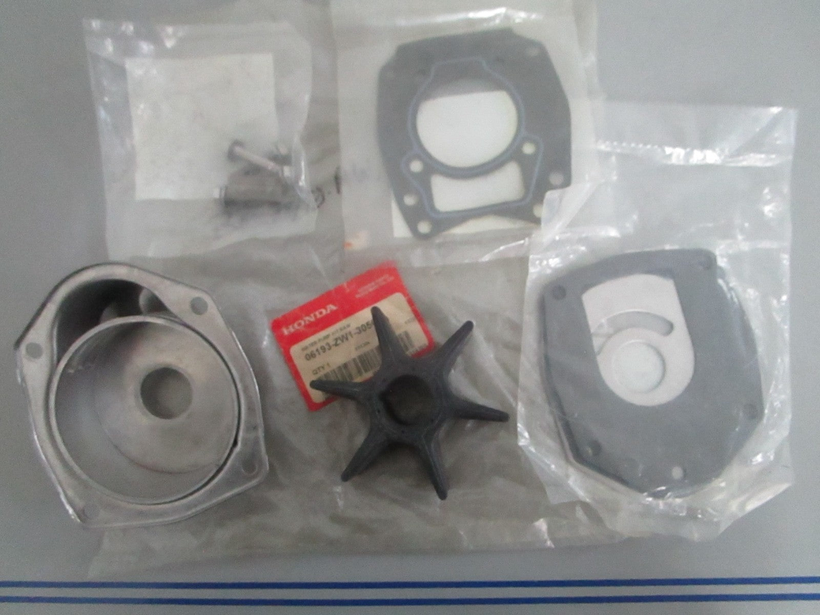 NEW OEM 06193-ZW1-3050 Honda Water Pump Kit 0820