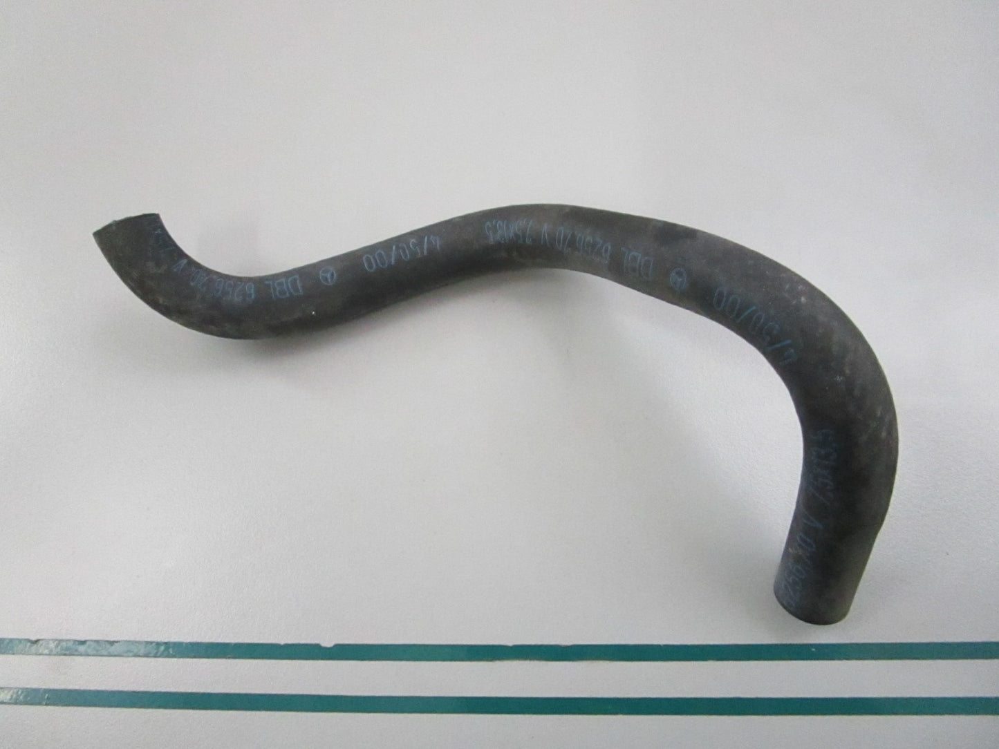 NEW OEM 1704760227  Mercedes-Benz Hose 0810