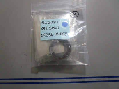 *NEW OEM* 0810 Suzuki Oil Seal 09282-24003