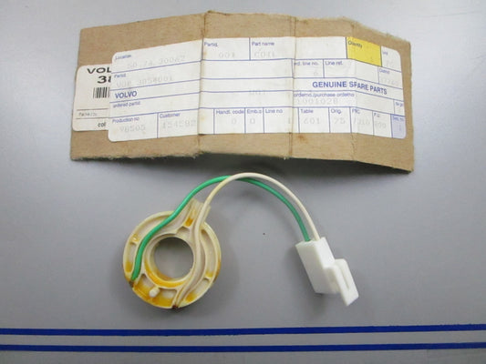 *NEW OEM* 0810 Volvo Penta Coil *Missing Retainer* 3854001