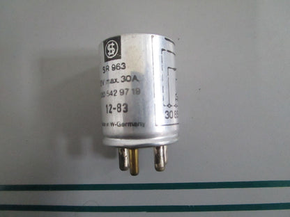NEW OEM 0005429719 Mercedes-Benz 12V 30A Relay 0820