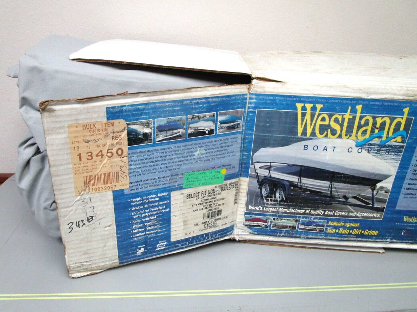 *NEW* 0720 Westland 23' Day Cruiser 22'6- 23'5 Centerline 96" Beam Cover C1023G