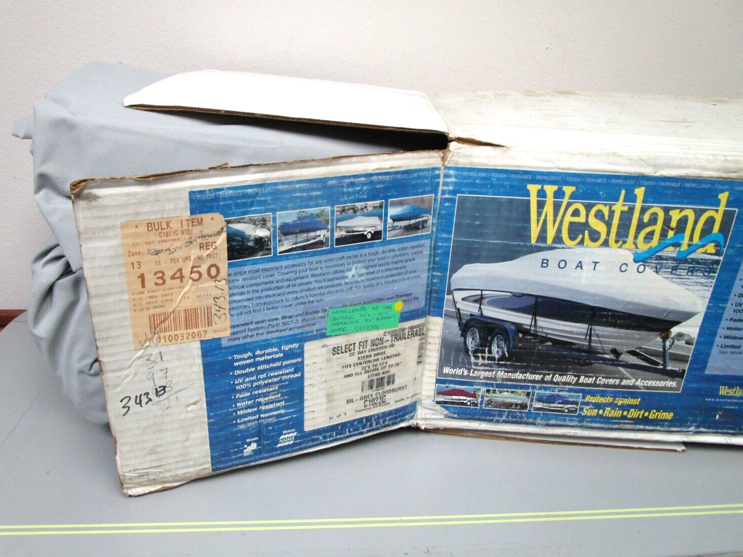 *NEW* 0720 Westland 23' Day Cruiser 22'6- 23'5 Centerline 96" Beam Cover C1023G