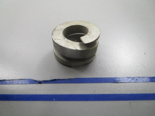 *NEW OEM* 0810 OMC Johnson Evinrude Tilting Shaft Spring 305155 0305155