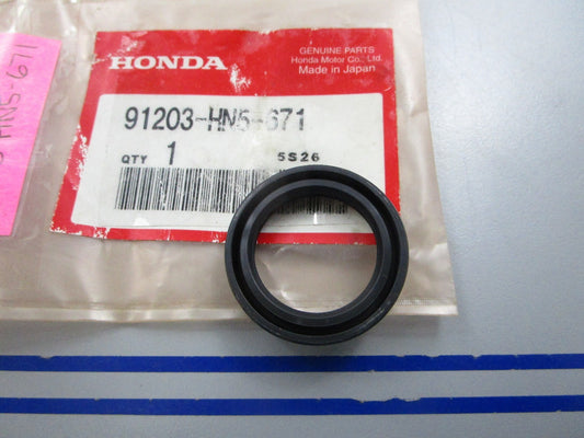NEW OEM 91203-HN5-671 Honda Oil Seal 0810