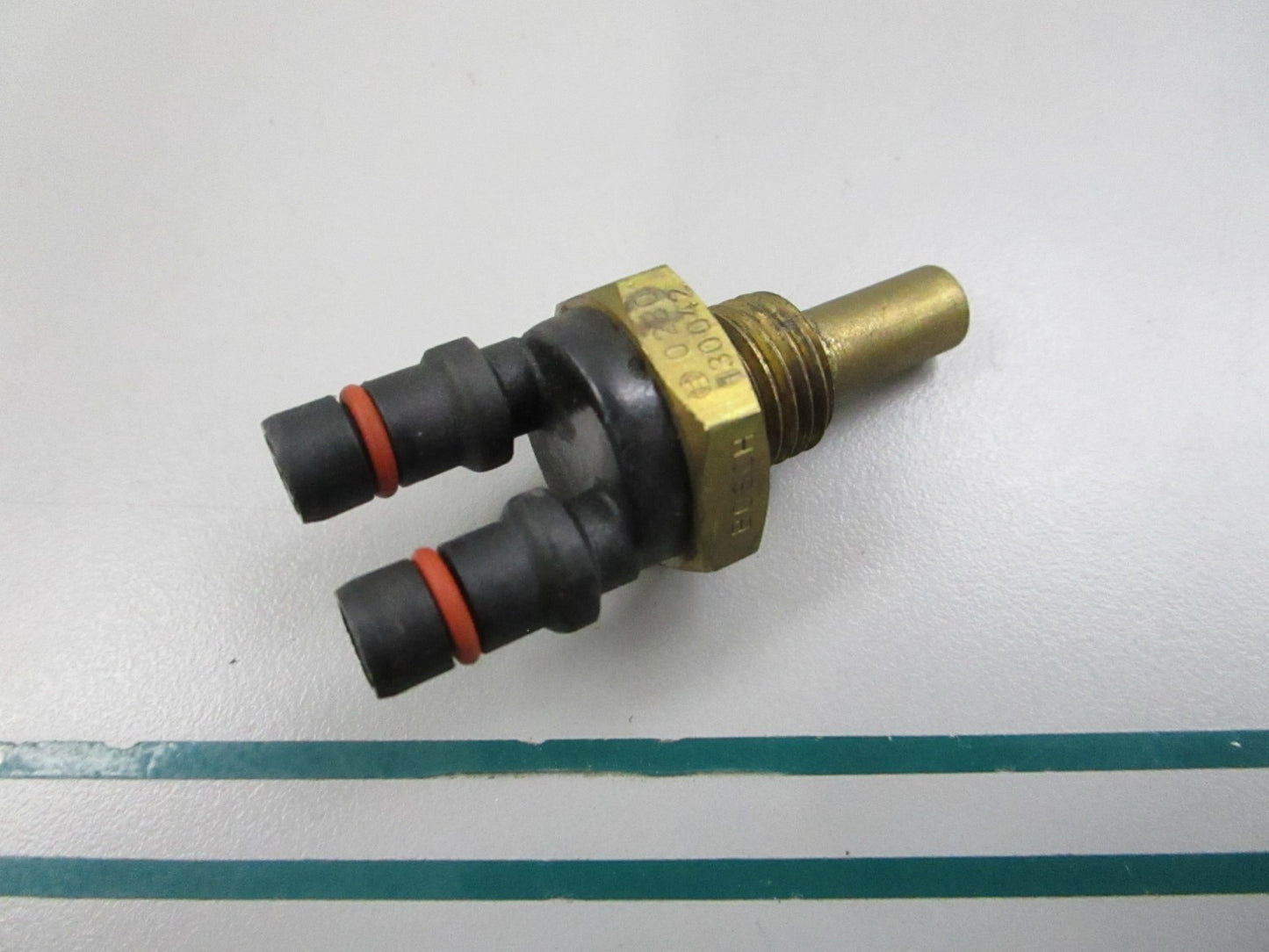 NEW OEM 0065425617 Mercedes-Benz Temperature Sensor 0810