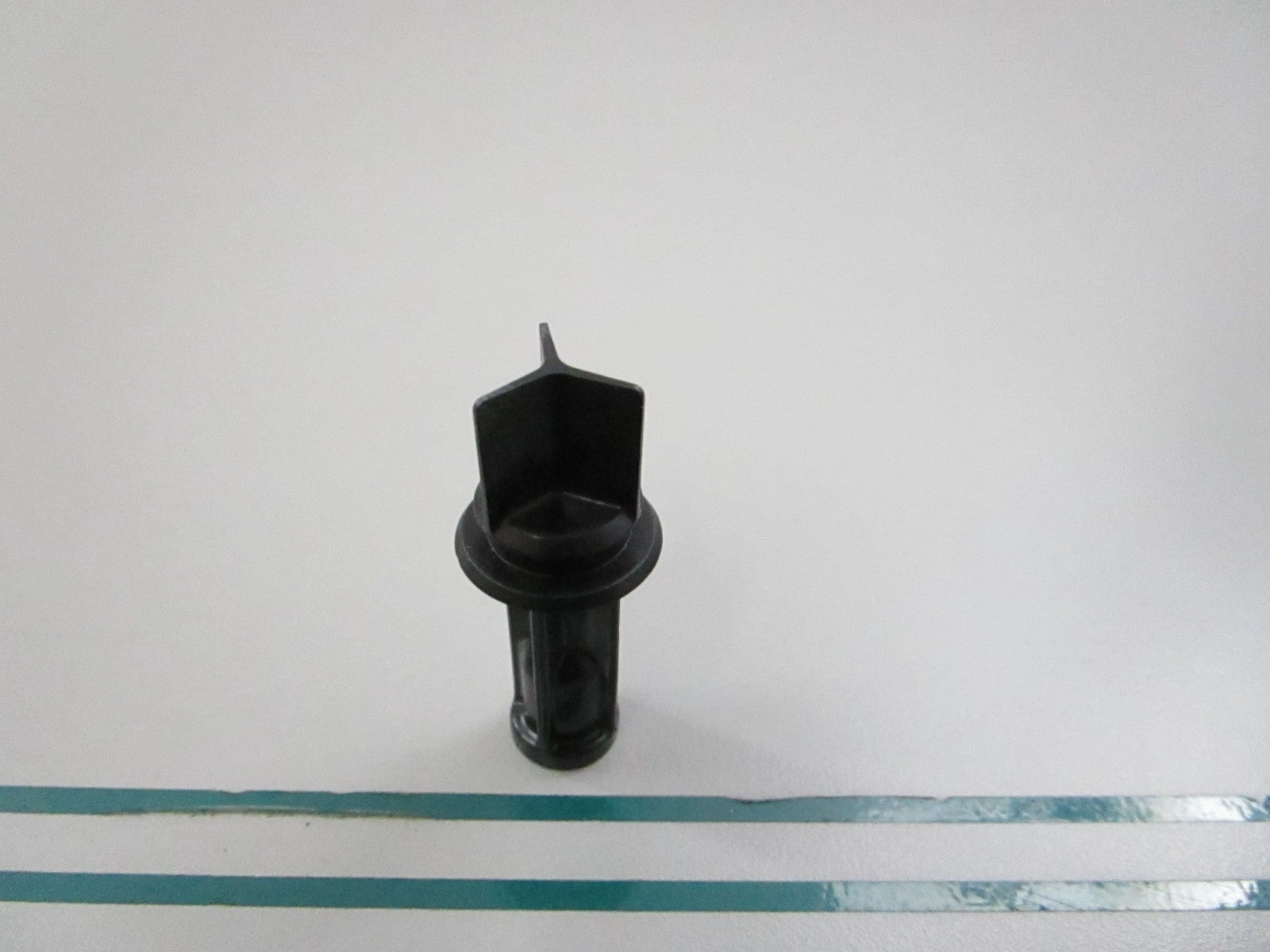 NEW OEM 353593 0353593 OMC Johnson Evinrude Plunger 0810
