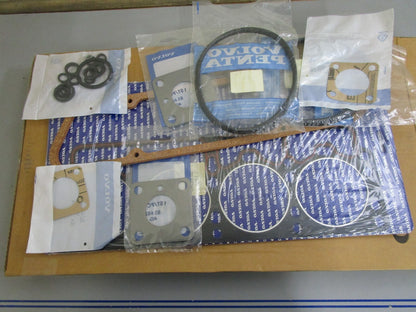 *NEW OEM* 0820 Volvo Penta Gasket Kit 876358