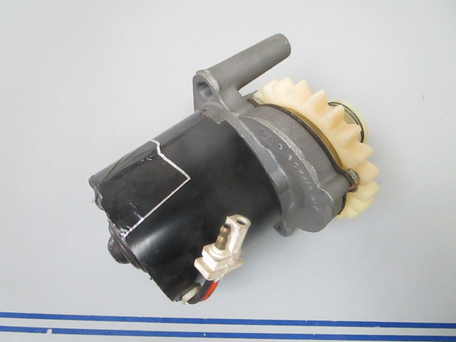 *NEW OEM* 0720 Lawn Boy 1972- 1974 12V Lawnmower Electric Starter Assy 679674