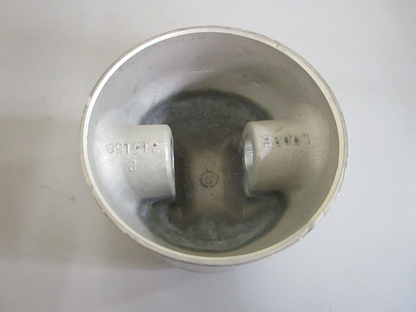 *NEW OEM* 0820 OMC Johnson Evinrude .040 Piston 383698 0383698 315158