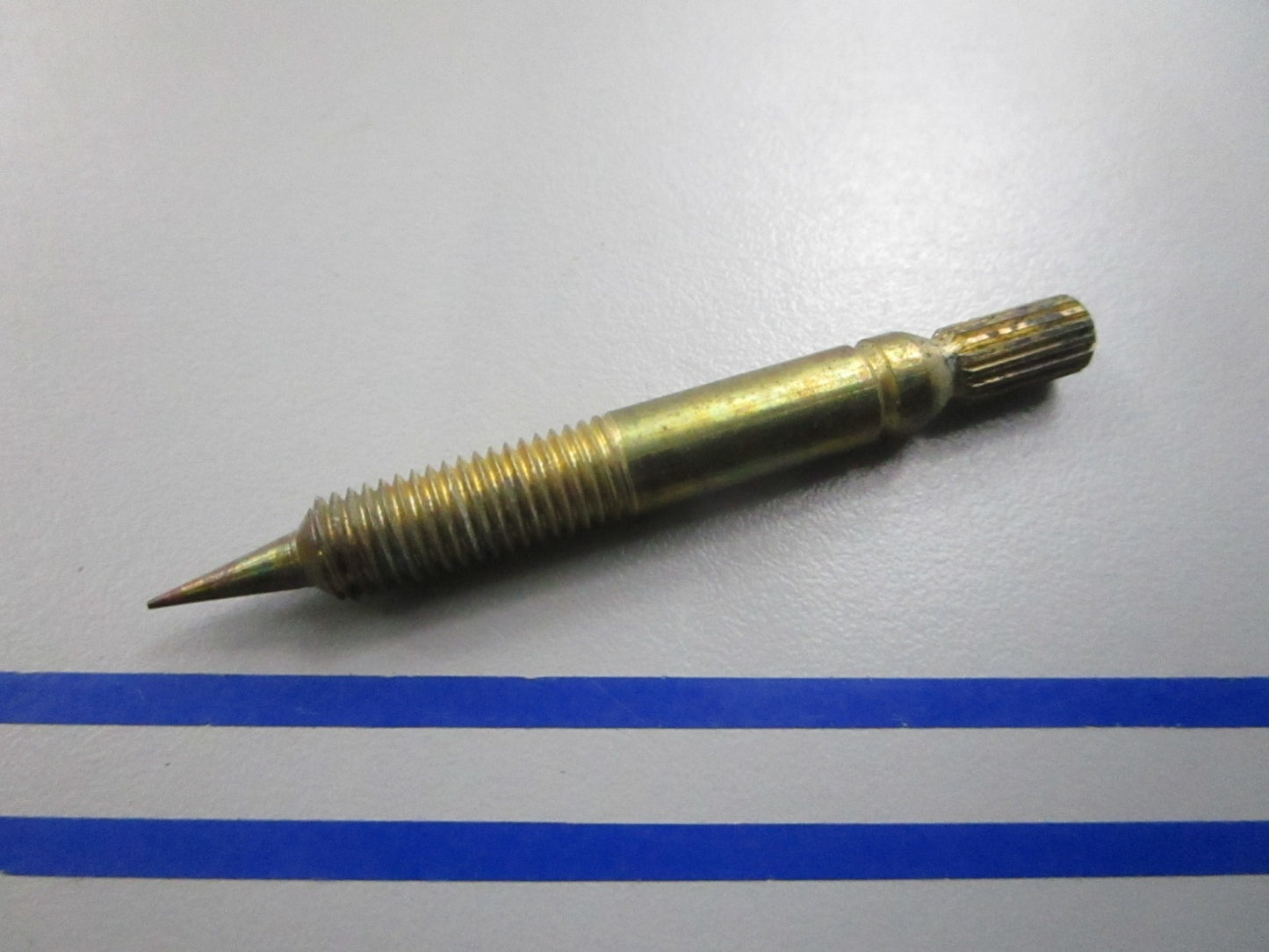 NEW OEM 312824 0312824 OMC Johnson Evinrude Needle Jet 0810