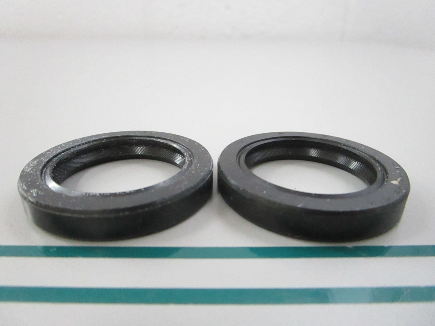 NEW OEM (LOT OF 2) 93102-30M22-00 Yamaha Oil Seal 0810