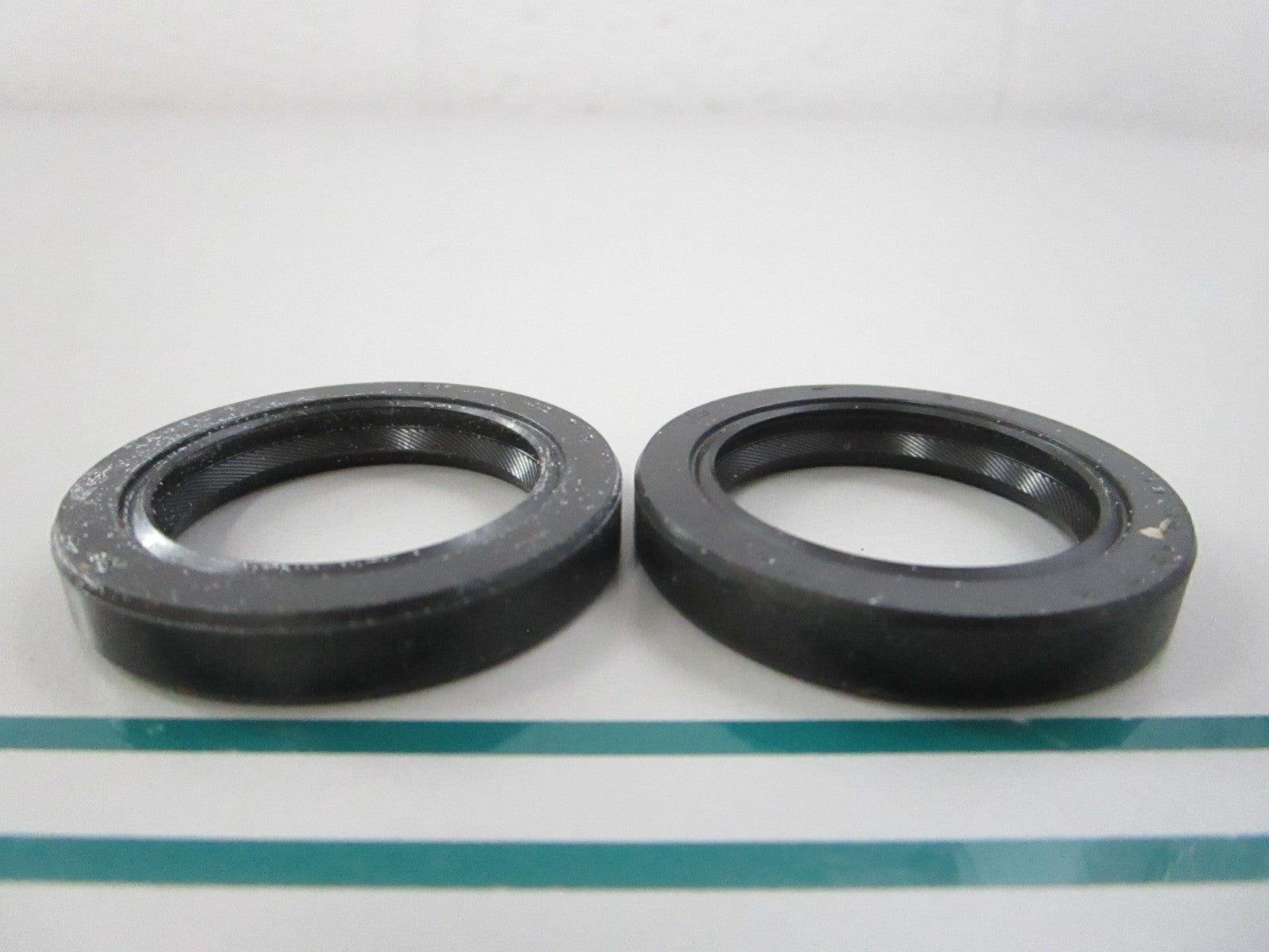 NEW OEM (LOT OF 2) 93102-30M22-00 Yamaha Oil Seal 0810