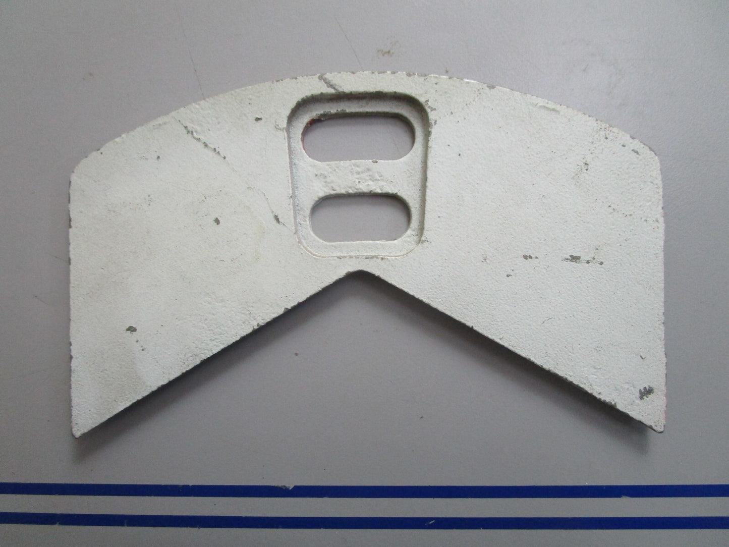 *NEW OEM* 0820 OMC Johnson Evinrude Gearcase Extension 909549 0909549