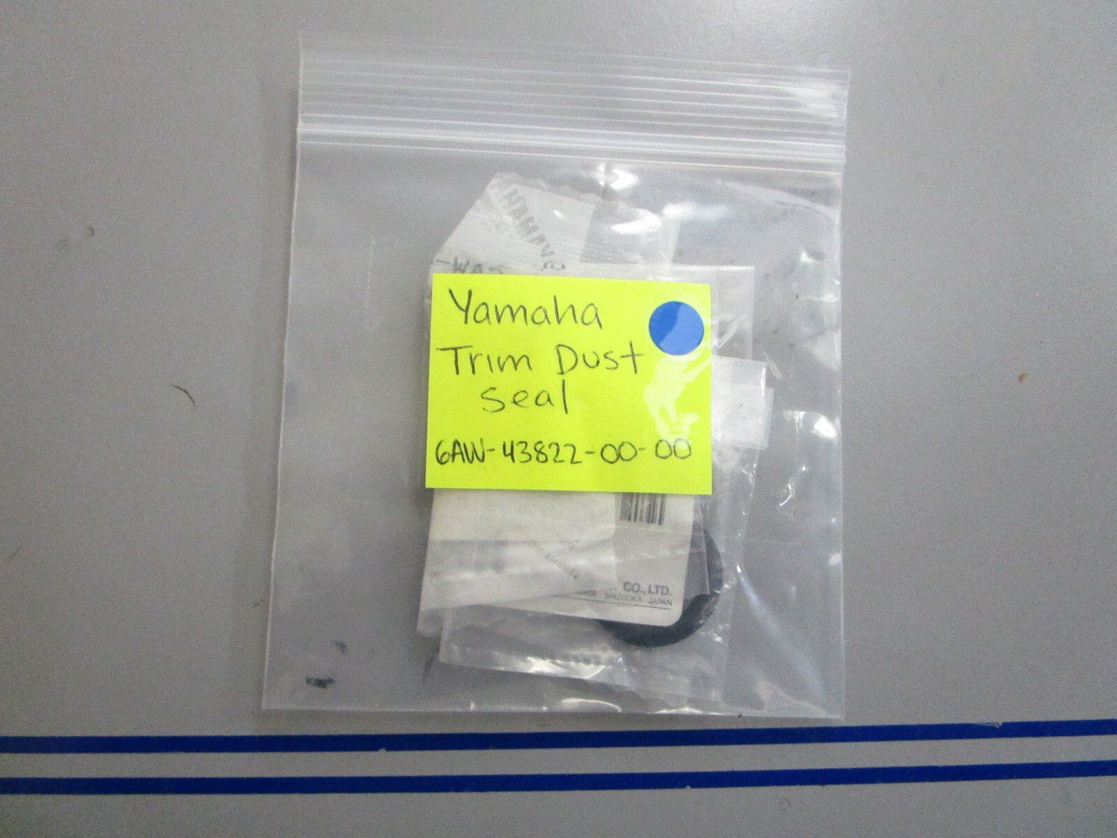 *NEW OEM* 0810 Yamaha Trim Dust Seal 6AW-43822-00-00