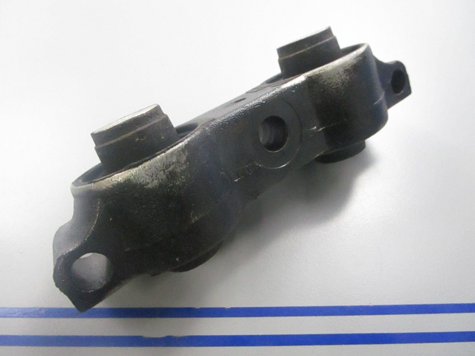 *NEW OEM* 0810 OMC Johnson Evinrude Rubber Mount 395873 0395873