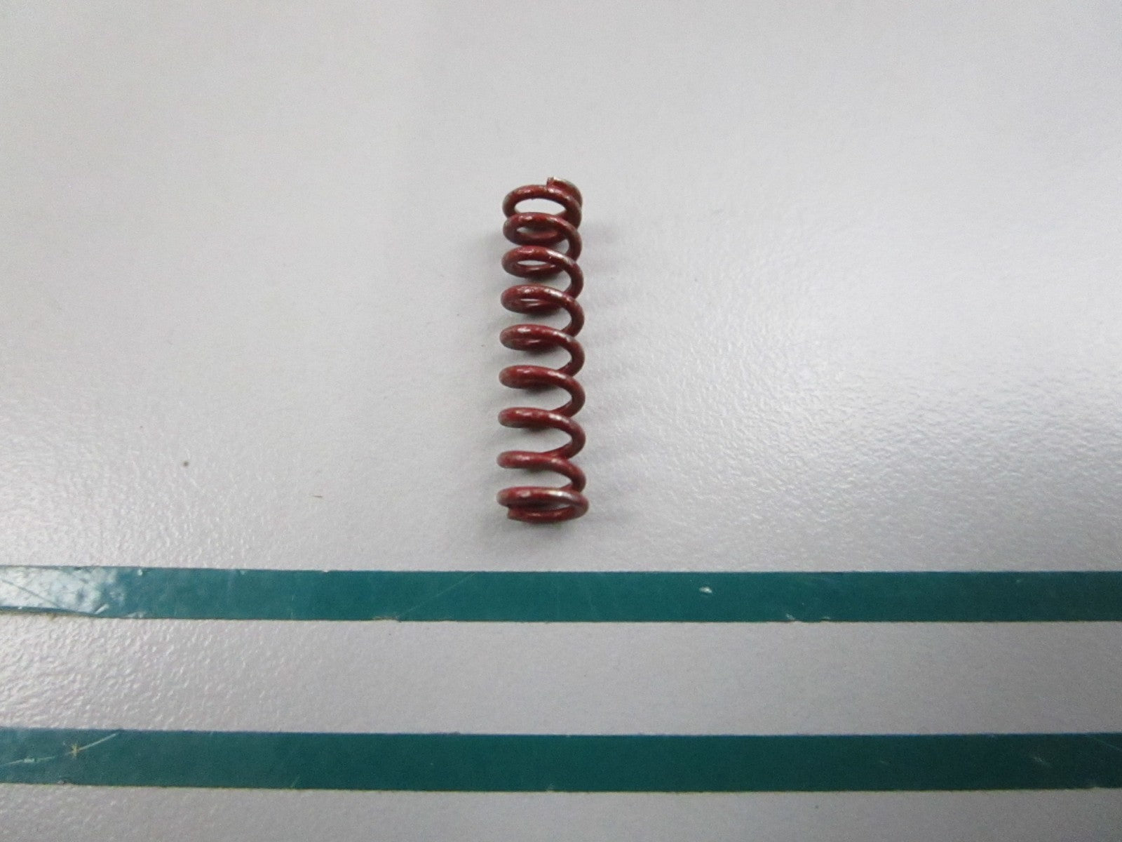 NEW OEM 327070 0327070 OMC Johnson Evinrude Detent Spring 0810