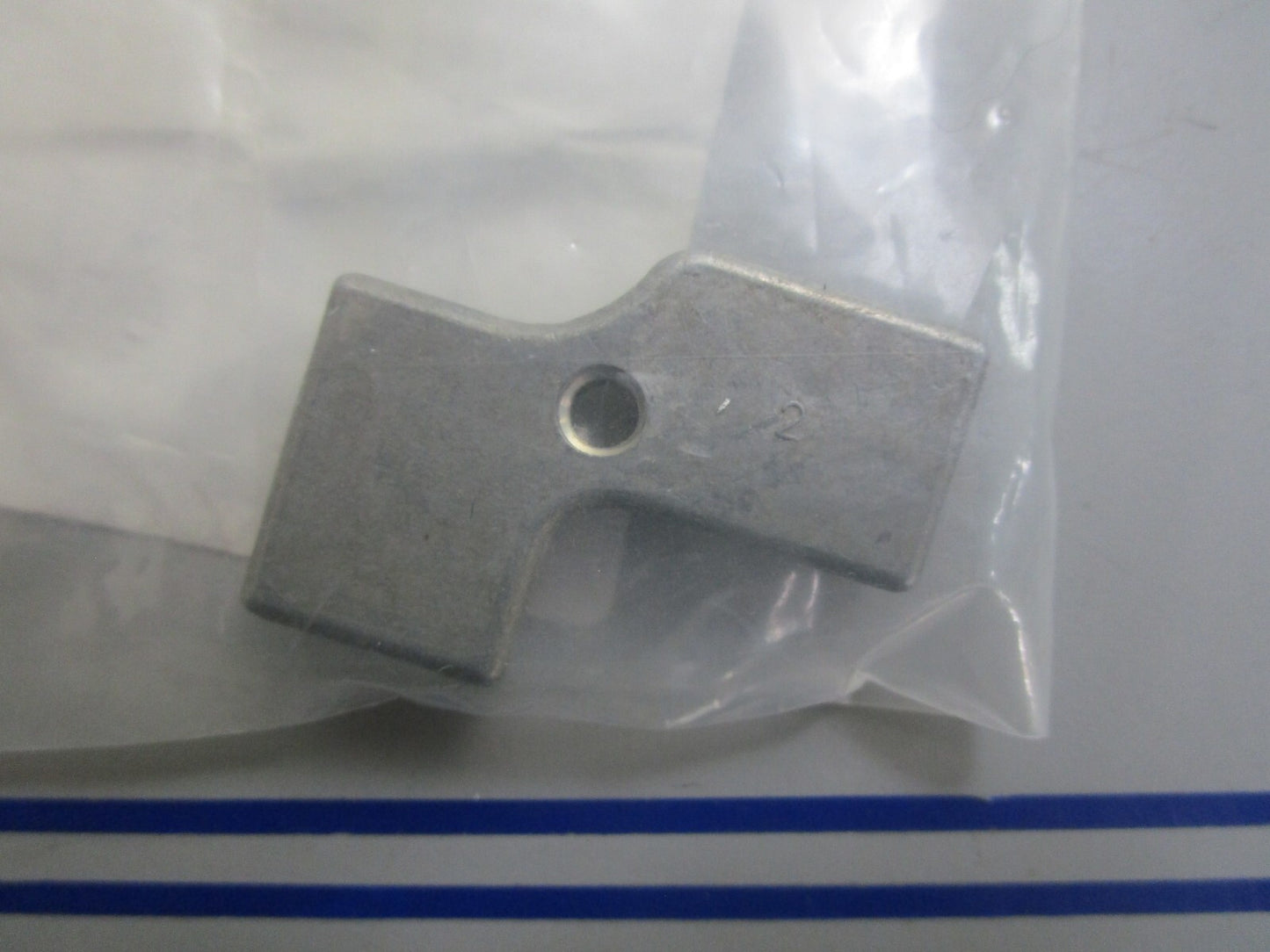 *NEW OEM* 0810 OMC Johnson Evinrude Retainer 338328 0338328