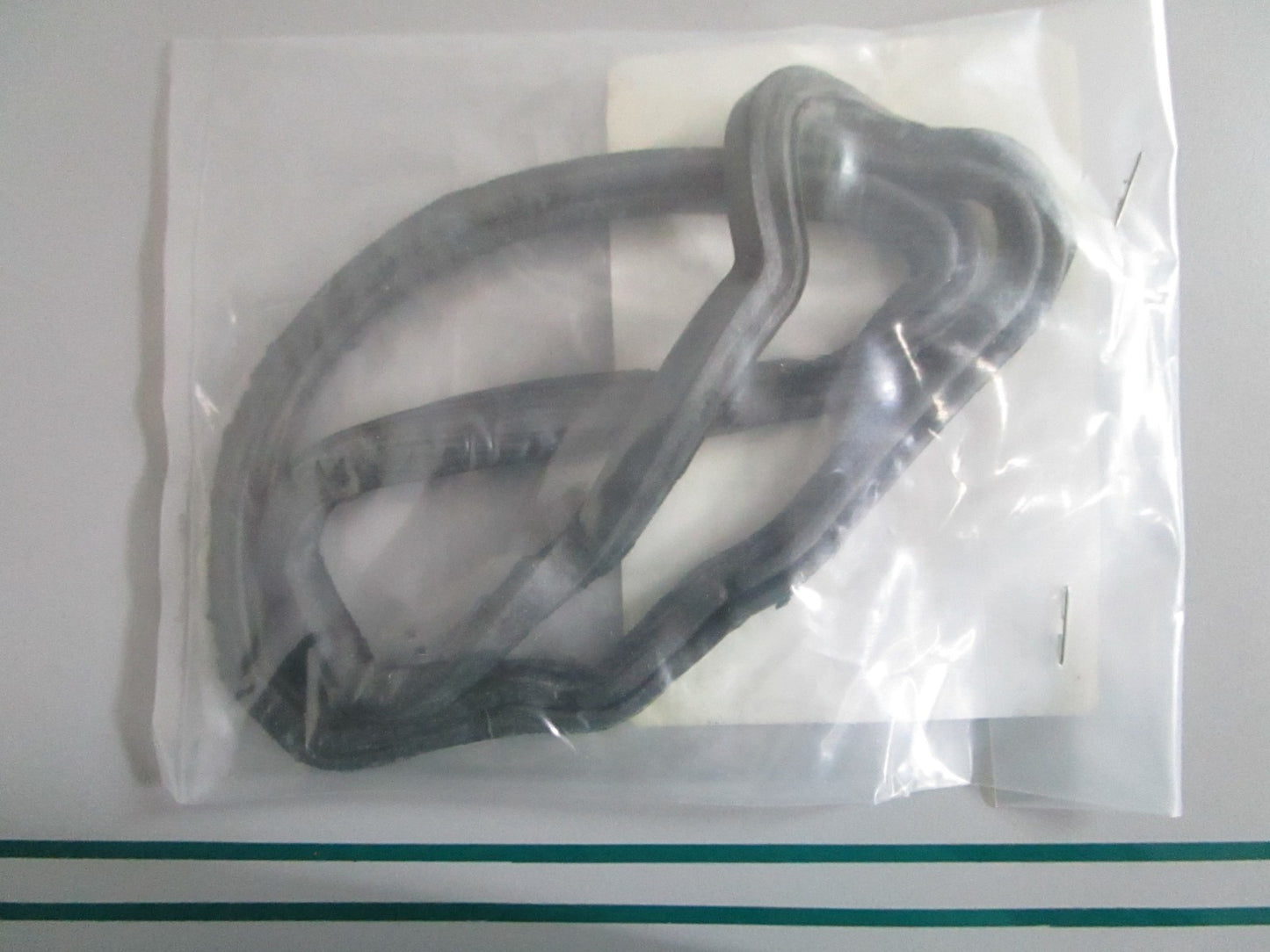 NEW OEM 3853000 OMC Johnson Evinrude Seal 0820
