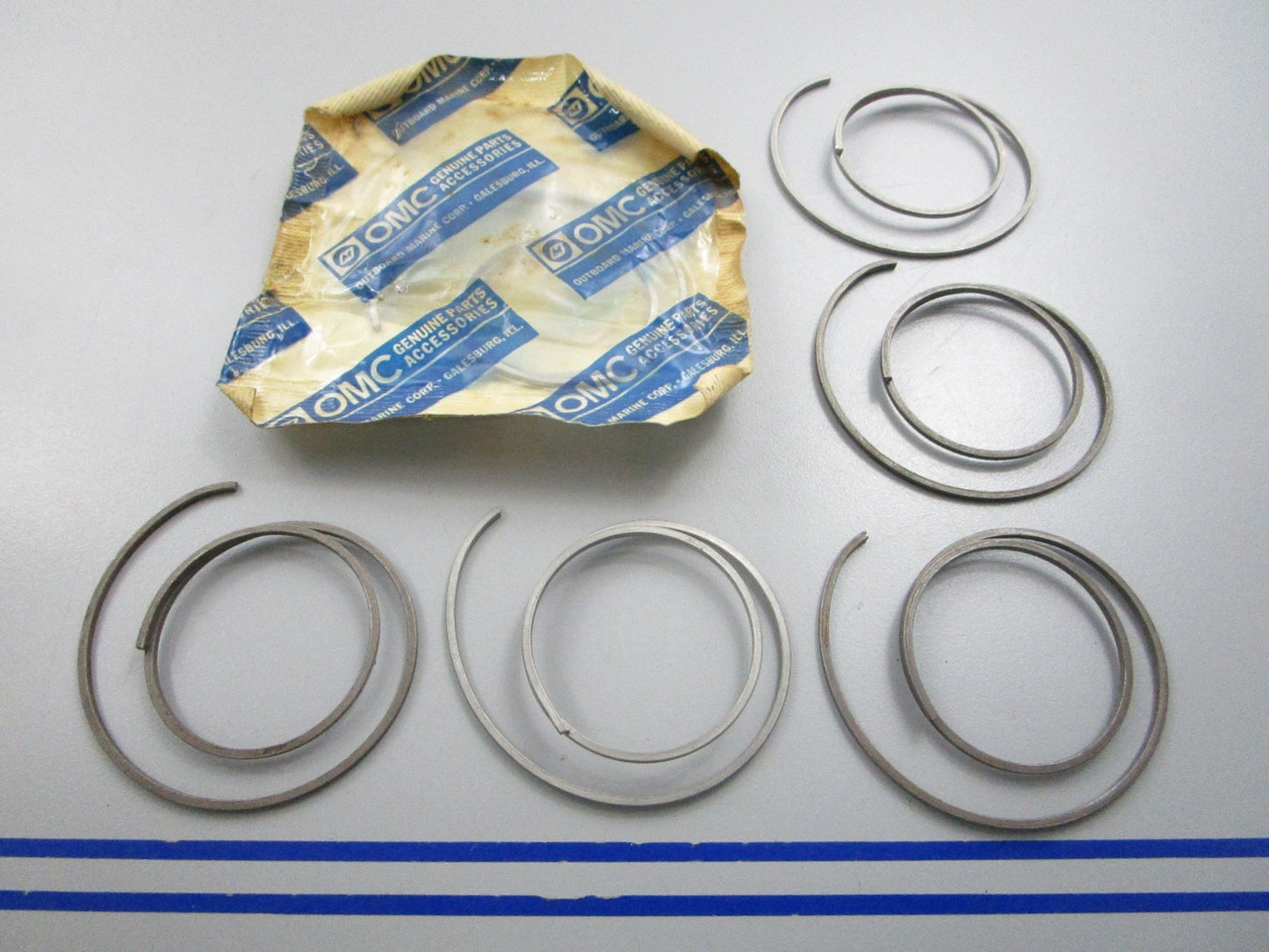 NEW OEM (LOT OF 6) 302222 0302222 OMC Johnson Evinrude Spring 0810