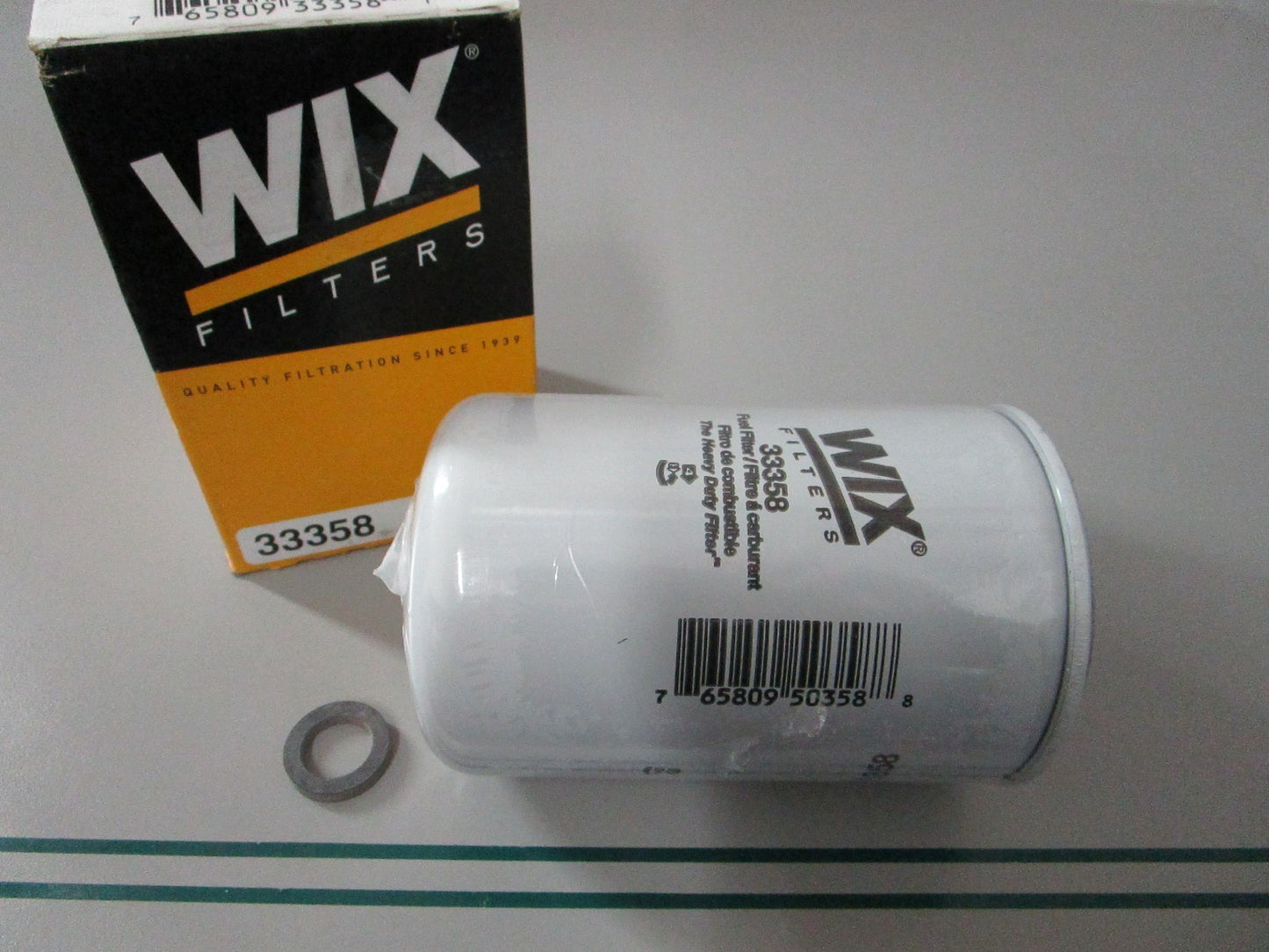 NEW 33358 WIX Fuel Filter 0810