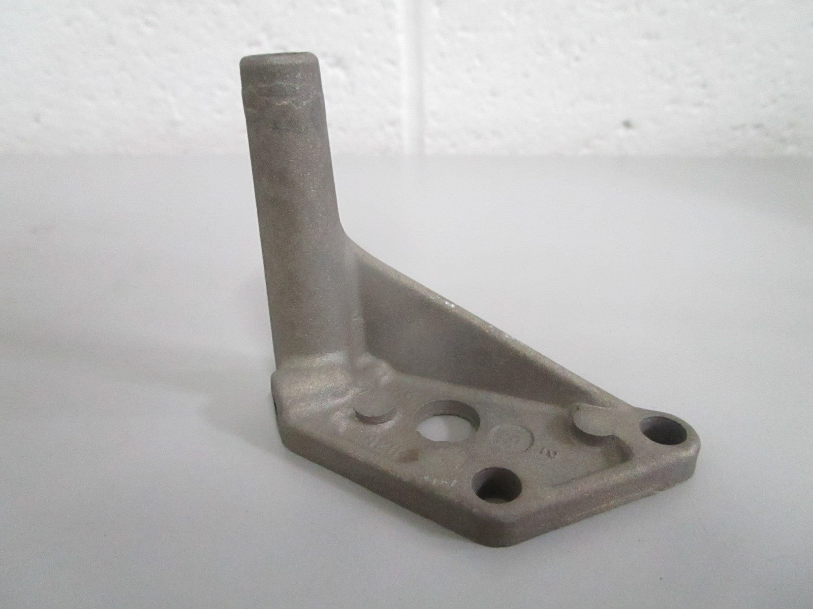 NEW OEM 42248 Mercury Quicksilver Bracket 0820