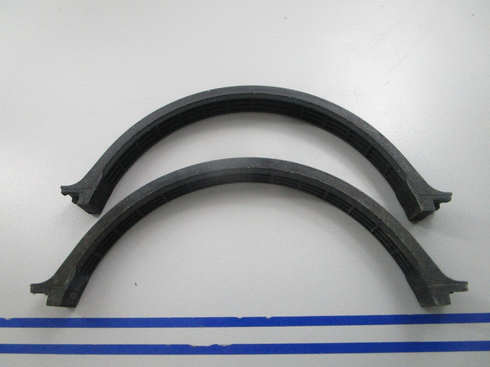NEW OEM (LOT OF 2) 835411 Volvo Penta Seal 0810