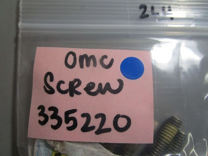 *NEW OEM* (LOT OF 4) 0770 OMC Johnson Evinrude Screw 335220 0335220