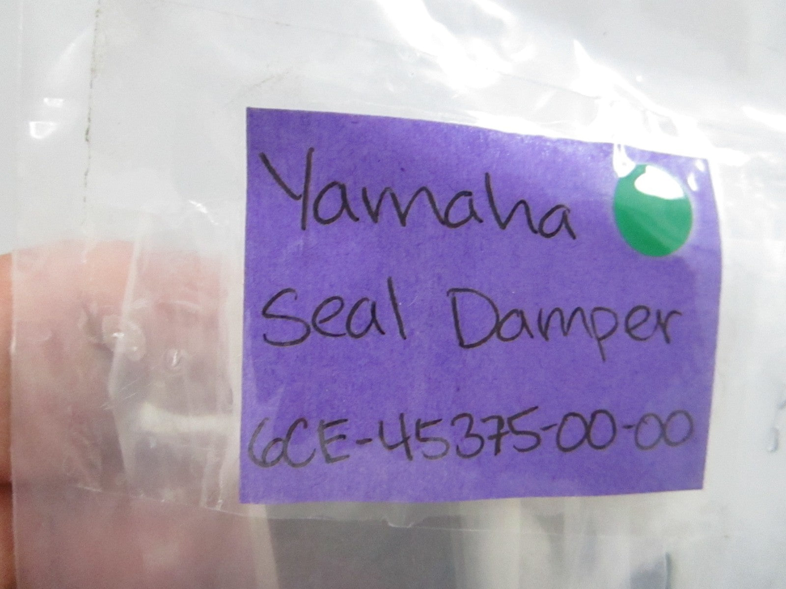 NEW OEM (LOT OF 2) 6CE-45375-00-00 Yamaha Seal Damper 0810