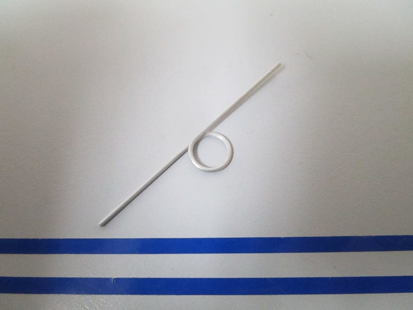 NEW OEM 200672 0200672 OMC Johnson Evinrude Reverse Lock Spring 0810