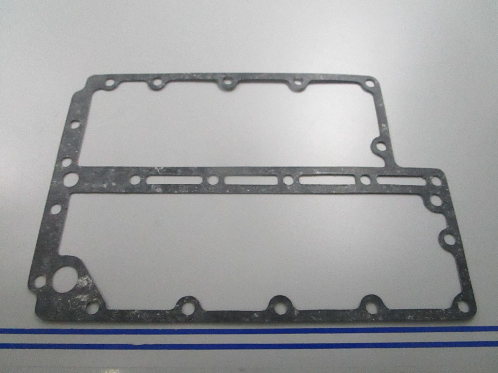 *NEW OEM* 0810 OMC Johnson Evinrude Gasket 317914 0317914