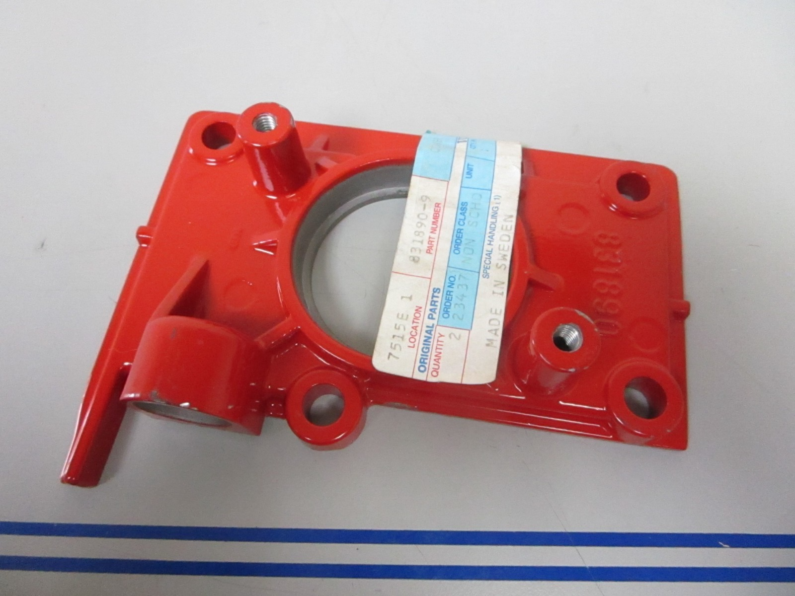 *NEW OEM* 0720 Volvo Penta Heat Exchanger Cover 831890