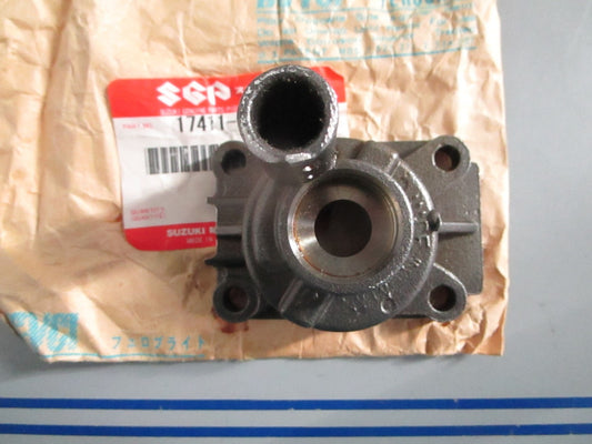 NEW OEM 17411-98504 Suzuki Water Pump Case 0820
