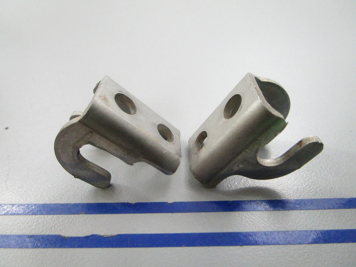 NEW OEM (LOT OF 2) 303241 0303241 OMC Johnson Evinrude Clamp 0810