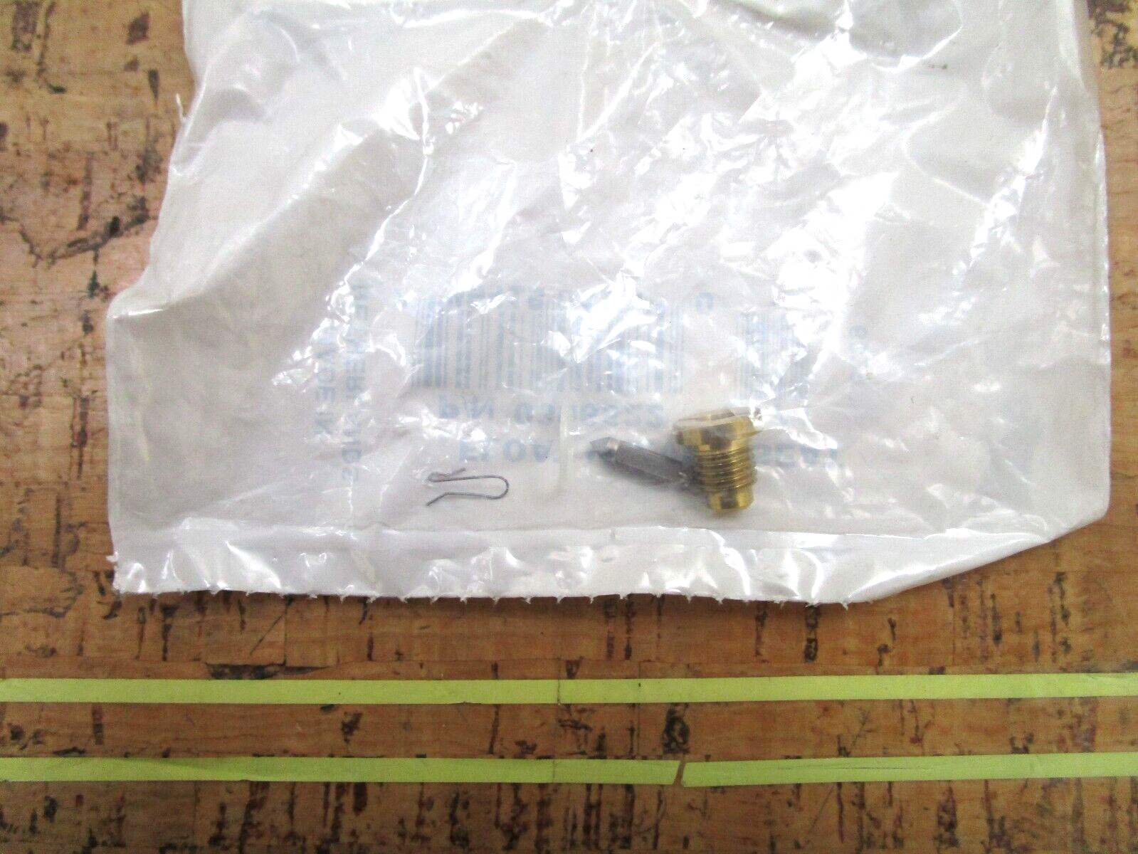 *NEW OEM* 0750 OMC Johnson Evinrude FLOAT VALVE 396522 0396522