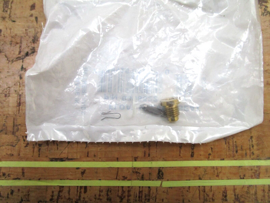 *NEW OEM* 0750 OMC Johnson Evinrude FLOAT VALVE 396522 0396522