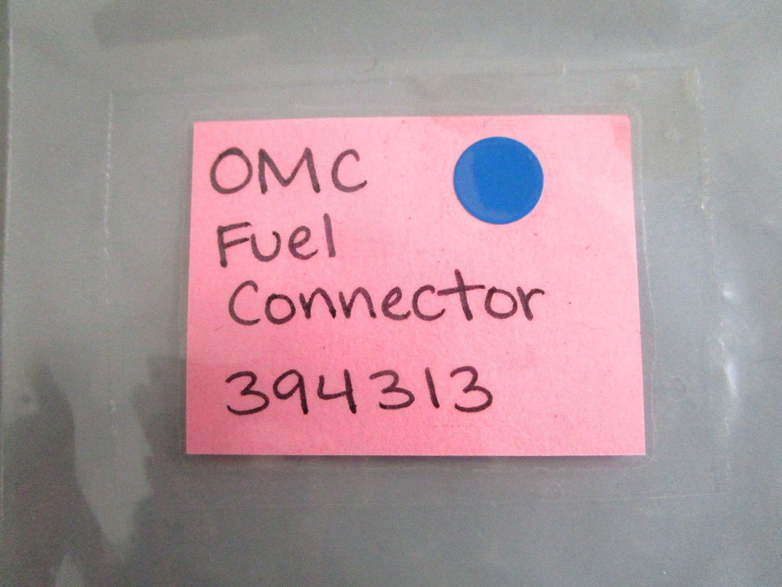 NEW OEM 394313 0394313 OMC Johnson Evinrude Fuel Connector 0820