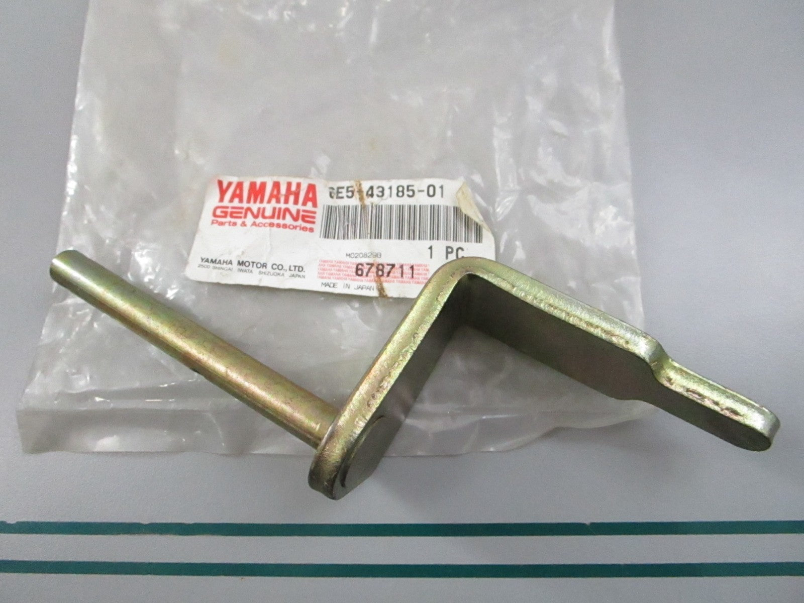 NEW OEM 6E5-43185-01-00 Yamaha Tilt Stop Lever 0810