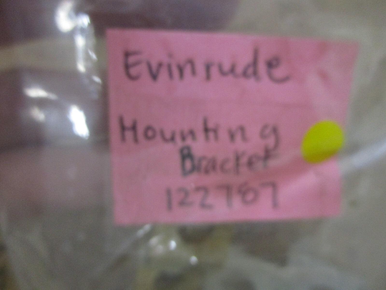 *NEW OEM* 0750 OMC Johnson Evinrude MOUNTING BRACKET 122787 0122787