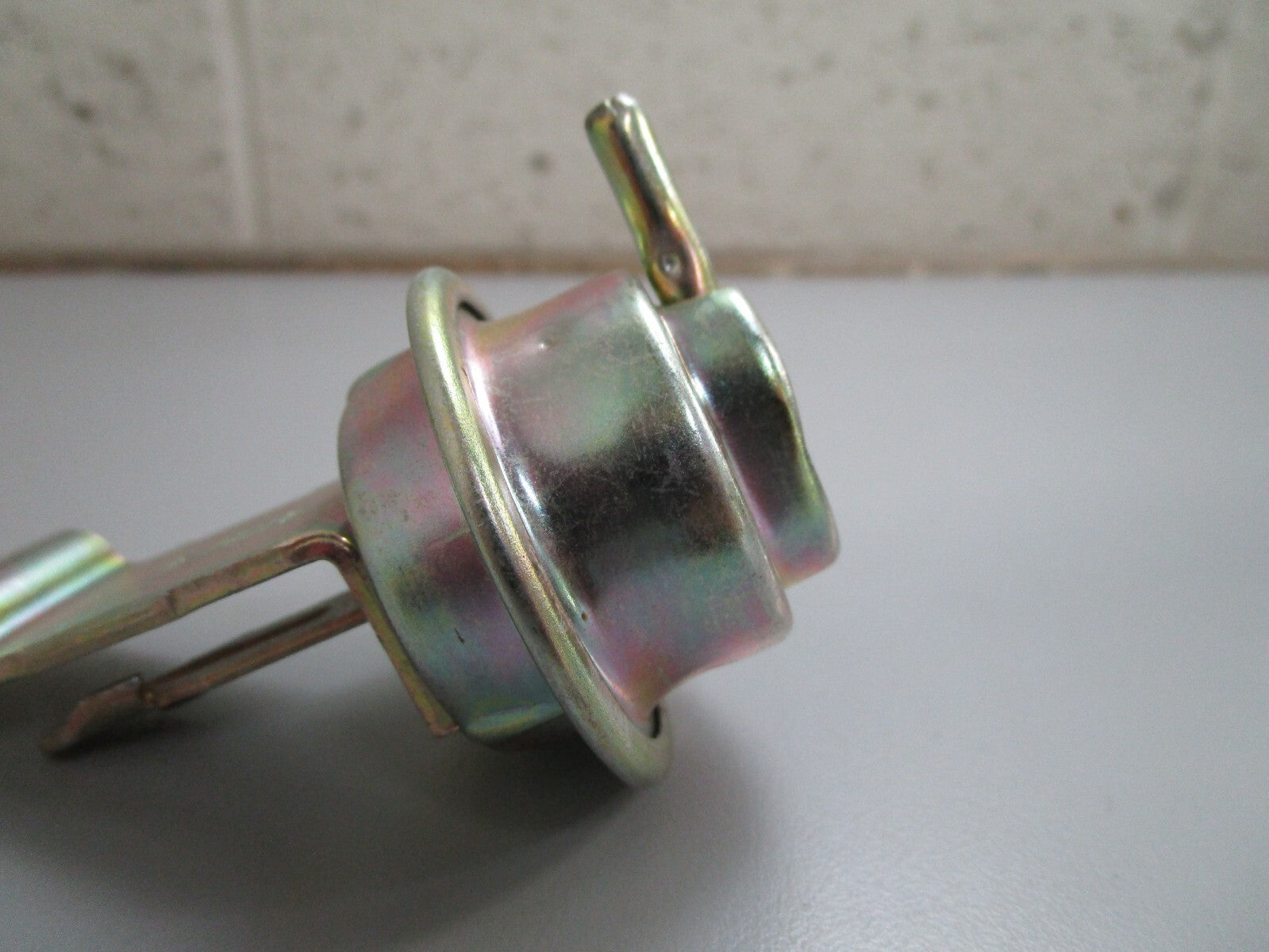 *NEW OEM* 0820 Volvo Penta Vacuum Switch 834989
