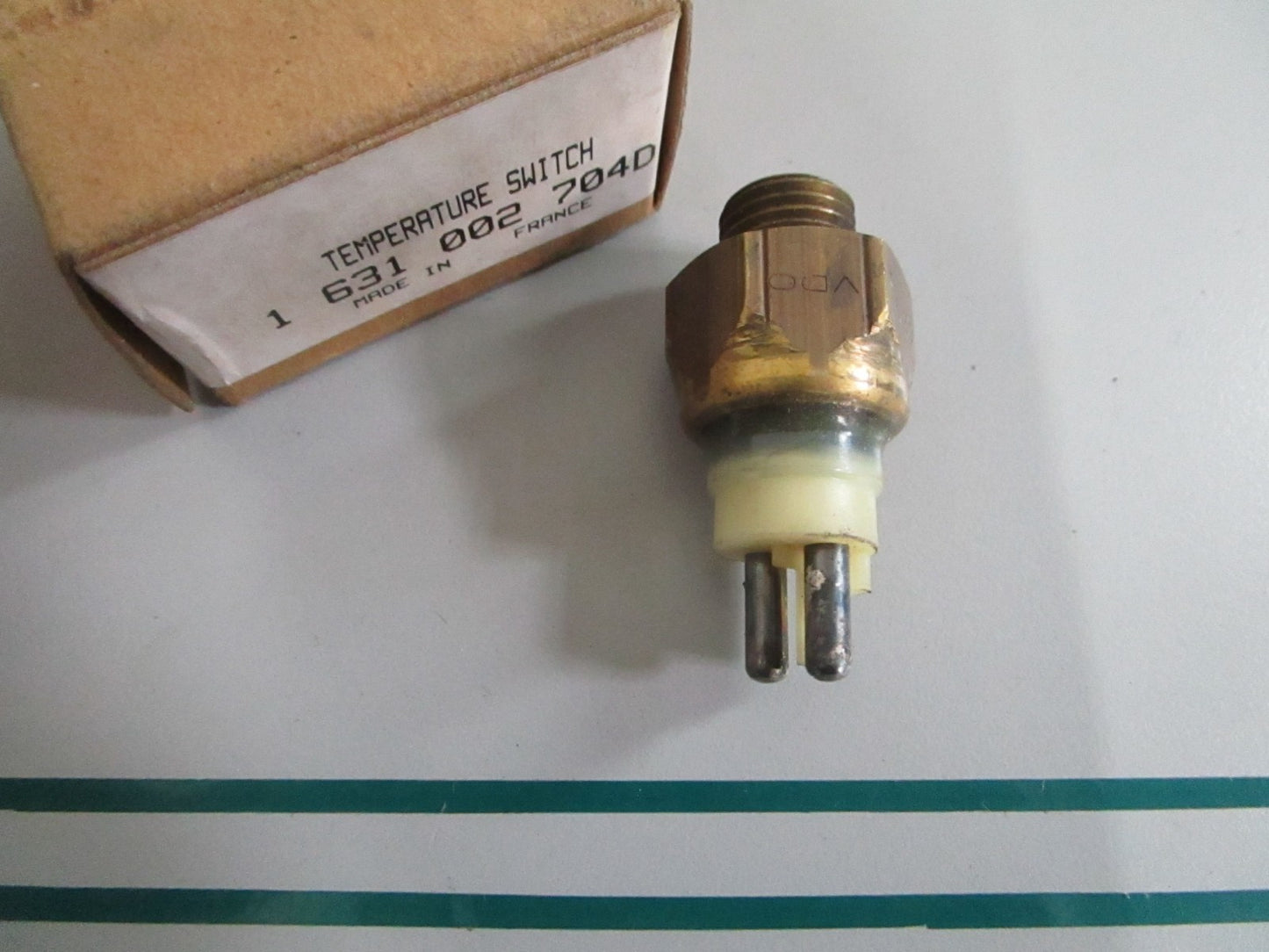 NEW OEM A0055457324 Mercedes-Benz Temperature Switch 0820