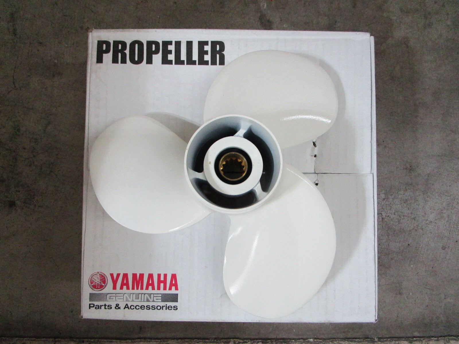 *NEW OEM* 0820 Yamaha 12¼ × 8 Propeller 63D-45941-00-00