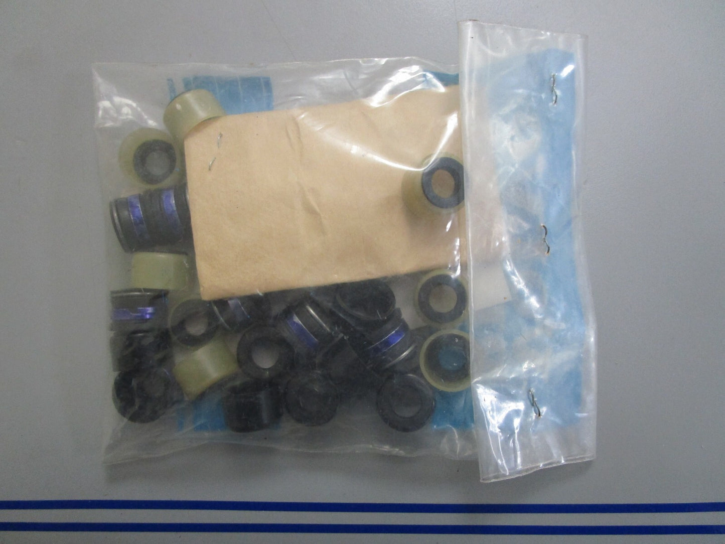 *NEW OEM* 0820 Volvo Penta Seal Kit 855564