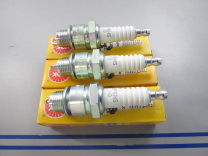 NEW (LOT OF 3) BP6HS-10 NGK Spark Plug 0810