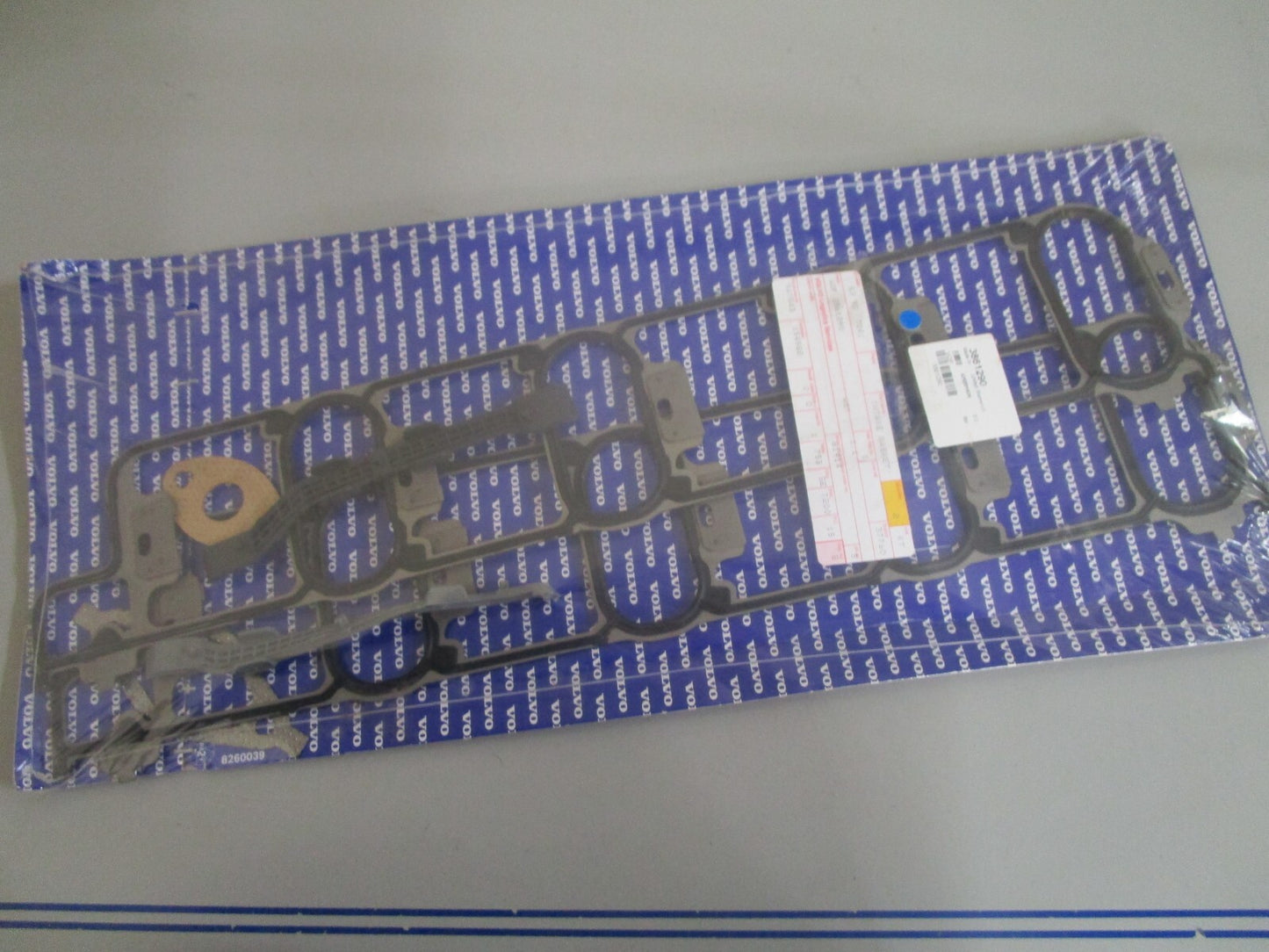 *NEW OEM* 0820 Volvo Penta Intake Gasket 3861290