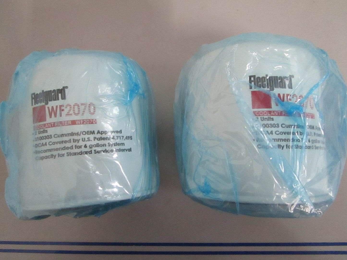 *NEW OEM* (LOT OF 2) 0820 Fleetguard Coolant Filter WF2070