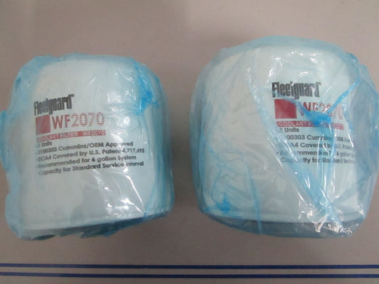 *NEW OEM* (LOT OF 2) 0820 Fleetguard Coolant Filter WF2070