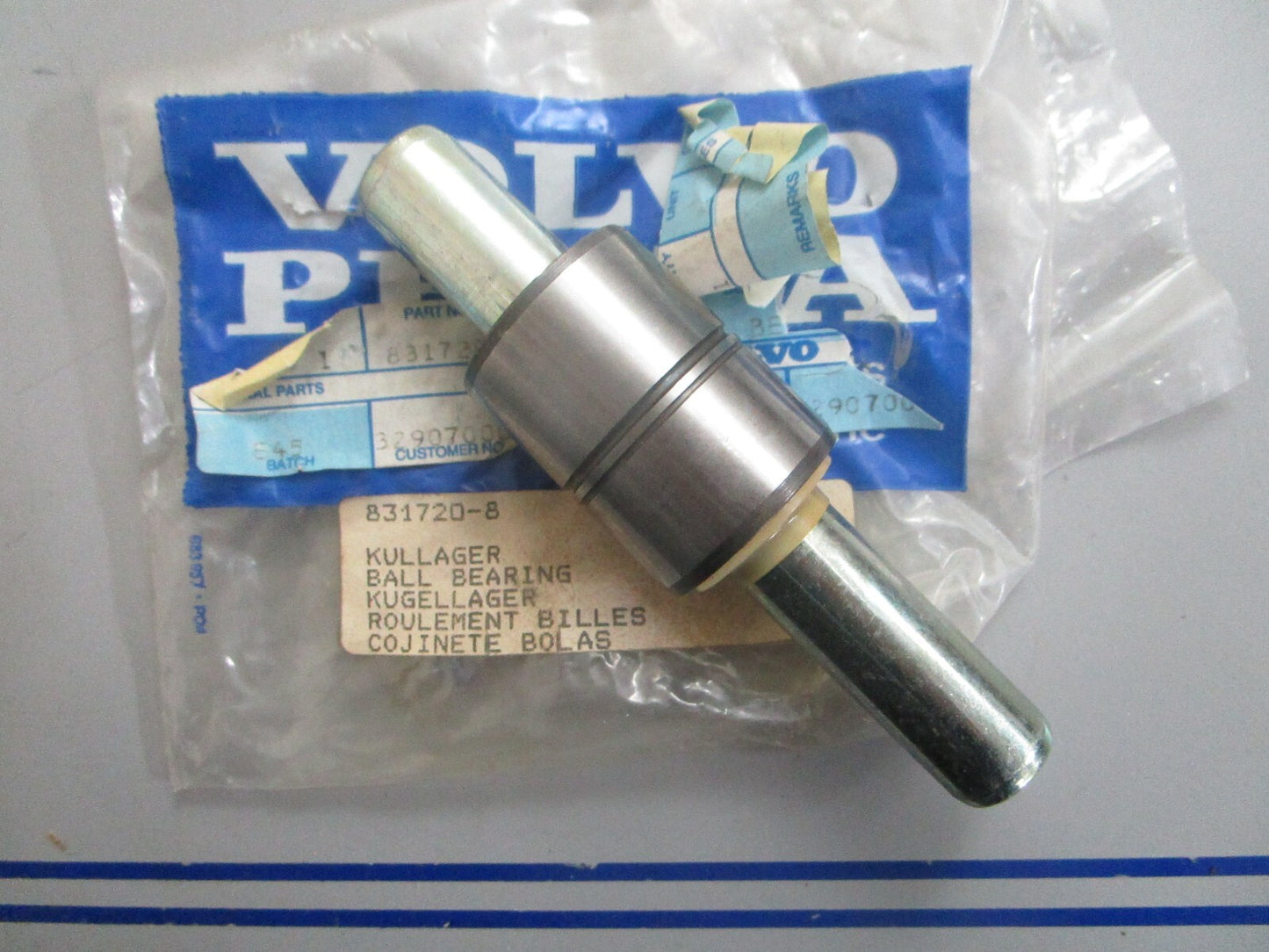 *NEW OEM* 0820 Volvo Penta Ball Bearing 831720